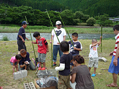 鮎を焼いていま〜す