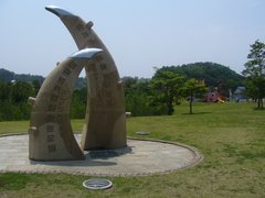 津波潮位モニュメント